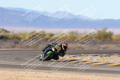 media/Nov-16-2024-CVMA (Sat) [[0e4bb1f32f]]/Race 9-Amateur Supersport Middleweight/